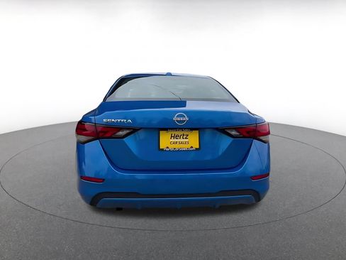 Used 2025 Nissan Sentra SV FWD image 10