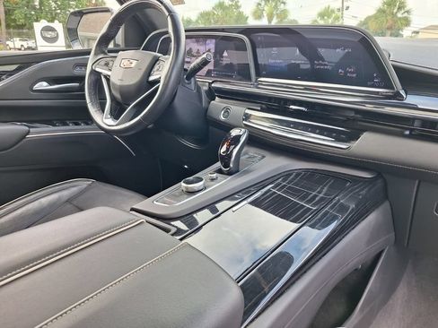 Used 2024 Cadillac Escalade Sport RWD image 32