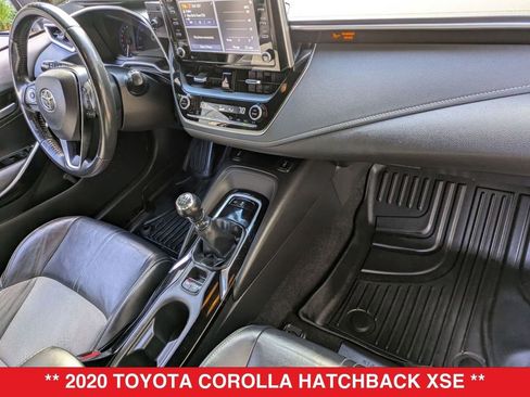 Used 2020 Toyota Corolla XSE image 37