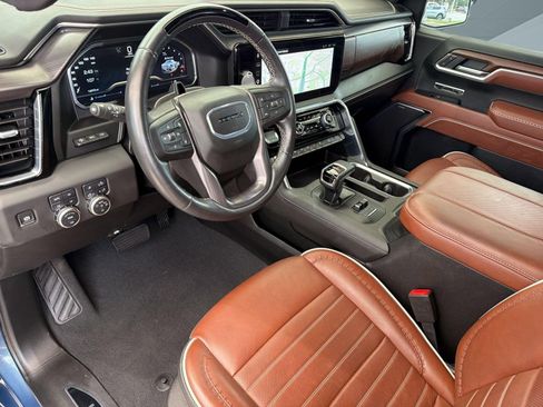 Certified 2025 GMC Sierra 1500 Denali Ultimate AWD/4WD image 4