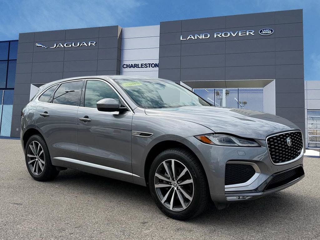 Used 2025 Jaguar F-PACE R-Dynamic S AWD/4WD image 7