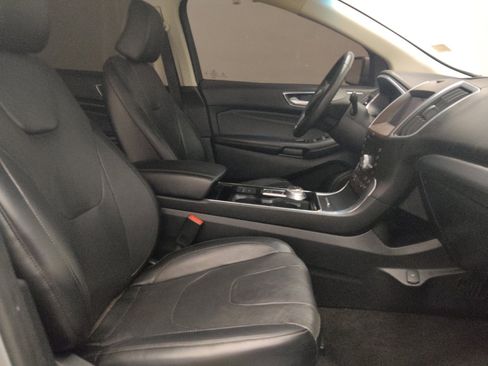 Used 2020 Ford Edge Titanium w/ Equipment Group 301A image 21