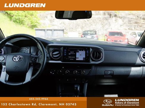 Used 2016 Toyota Tacoma TRD Sport w/ Towing Package AWD/4WD image 4