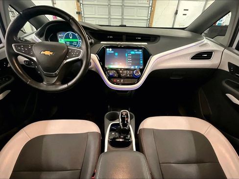 Used 2018 Chevrolet Bolt Premier w/ Driver Confidence II Package image 14