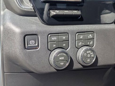 New 2026 Chevrolet Silverado 1500 High Country AWD/4WD image 14