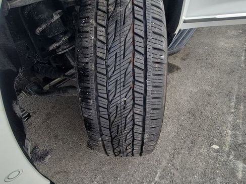 Used 2025 GMC Yukon Denali image 23