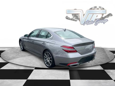 Used 2024 Genesis G70 2.5T RWD image 4
