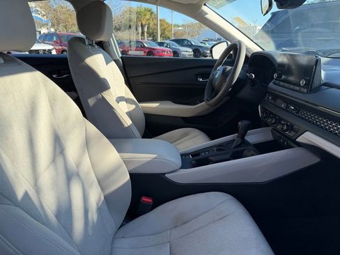 Certified 2023 Honda Accord EX image 9