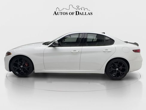 Used 2020 Alfa Romeo Giulia w/ Nero Edizione RWD image 5
