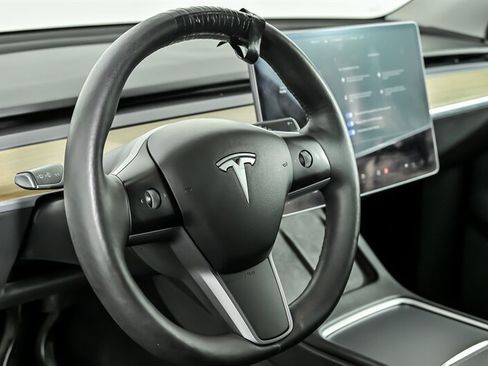 Used 2022 Tesla Model Y Performance AWD/4WD image 19