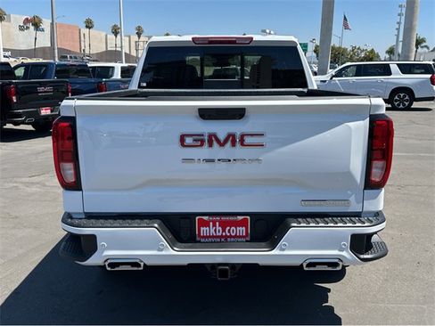 New 2026 GMC Sierra 1500 Elevation w/ Elevation Premium Package image 12