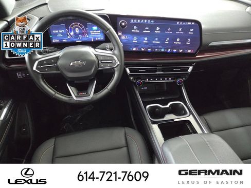 Used 2025 Chevrolet Traverse Z71 AWD/4WD image 17