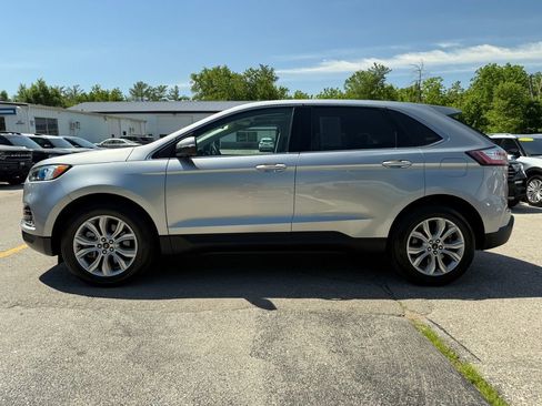 Used 2023 Ford Edge Titanium AWD/4WD image 8