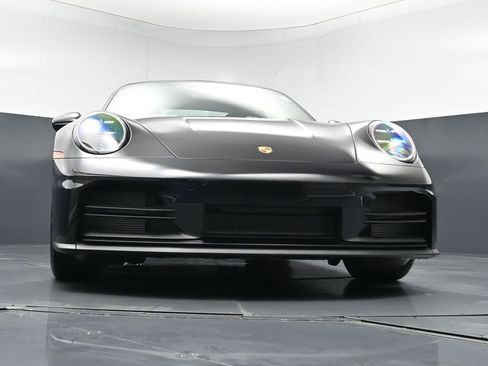 Certified 2026 Porsche 911 Targa 4S AWD/4WD image 32