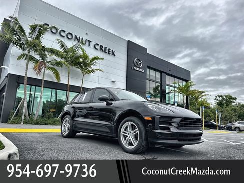 Used 2021 Porsche Macan AWD/4WD image 1