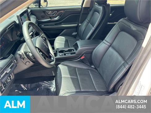 Used 2024 Lincoln Corsair Grand Touring w/ Equipment Group 301A image 11