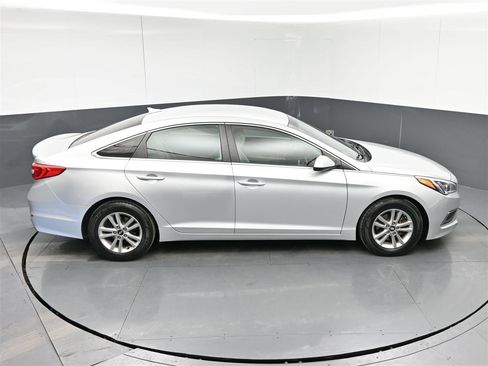 Used 2016 Hyundai Sonata SE image 23