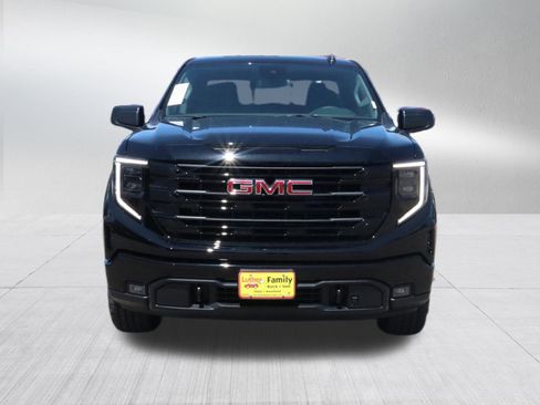New 2025 GMC Sierra 1500 Elevation image 2