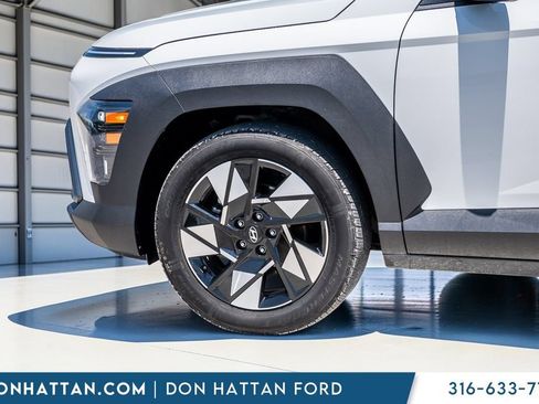 Used 2025 Hyundai Kona SEL FWD image 30