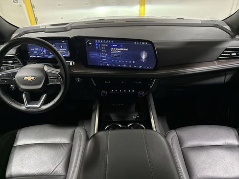 Used 2025 Chevrolet Tahoe LT image 10