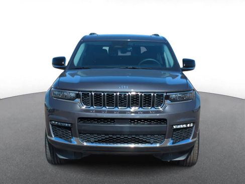 Certified 2023 Jeep Grand Cherokee L Limited w/ Luxury Tech Group II AWD/4WD image 3