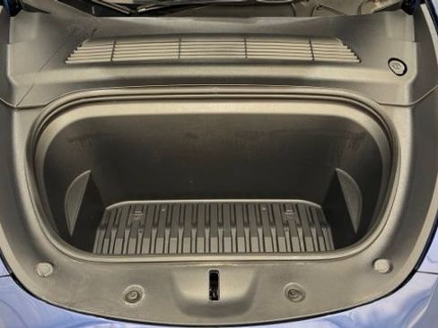 Used 2023 Tesla Model Y Performance AWD/4WD image 10