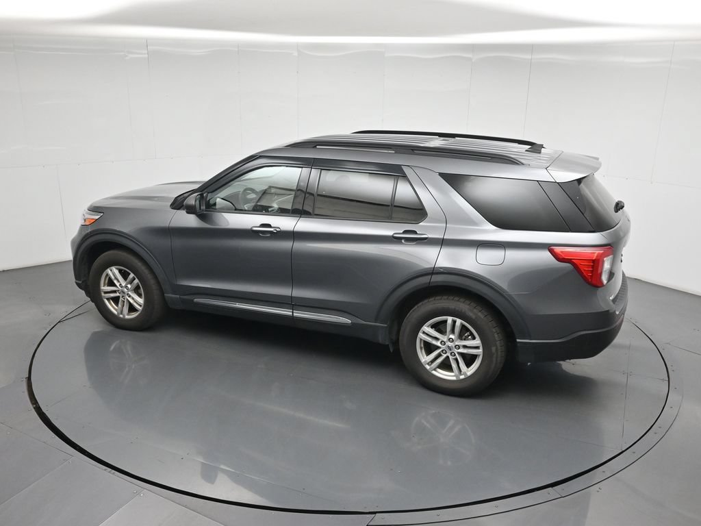 Certified 2021 Ford Explorer XLT w/ Equipment Group 202A AWD/4WD image 21