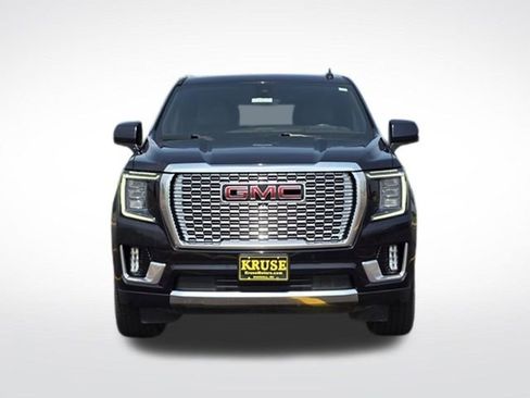 Used 2022 GMC Yukon XL Denali w/ Denali Premium Package AWD/4WD image 40