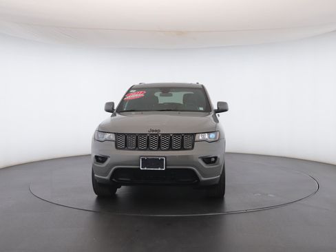 Used 2021 Jeep Grand Cherokee Laredo X image 40
