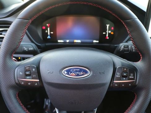 Used 2025 Ford Escape ST-Line w/ Equipment Group 301A FWD image 24