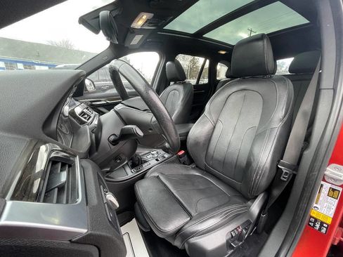 Used 2018 BMW X1 xDrive28i image 11
