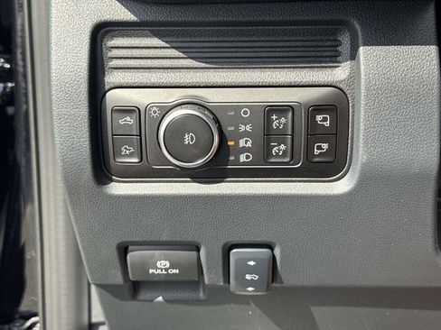 New 2026 Ford F250 Lariat w/ Black Appearance Package AWD/4WD image 19