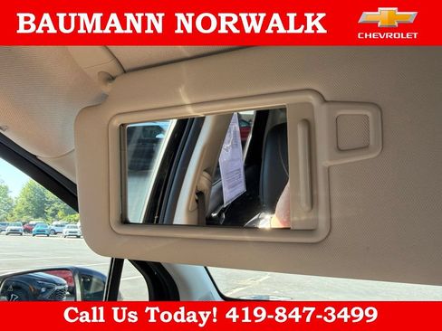 Used 2025 Kia Sportage EX FWD image 25