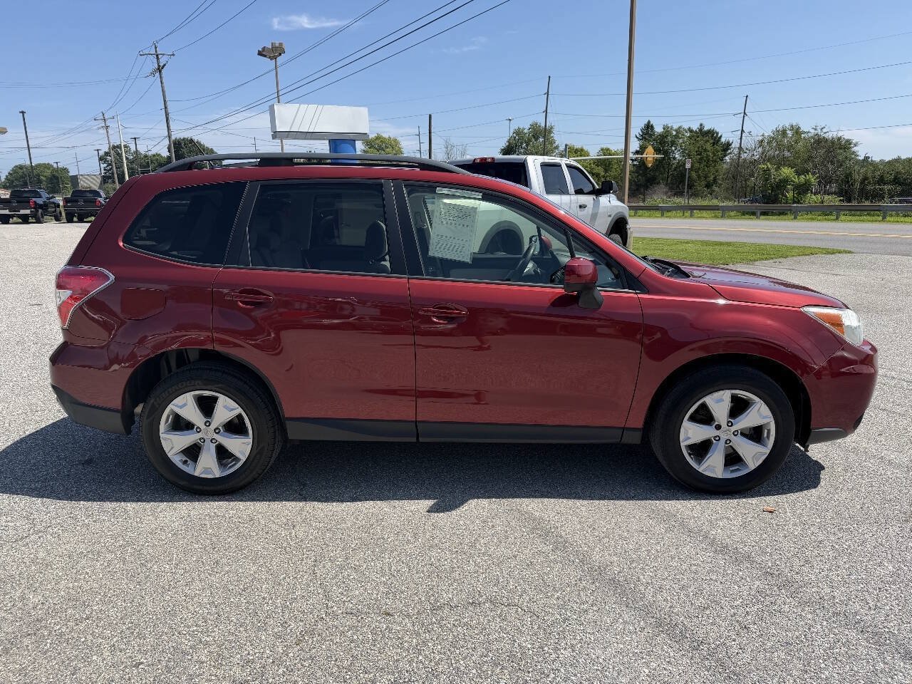 Used 2015 Subaru Forester 2.5i Premium AWD/4WD image 5