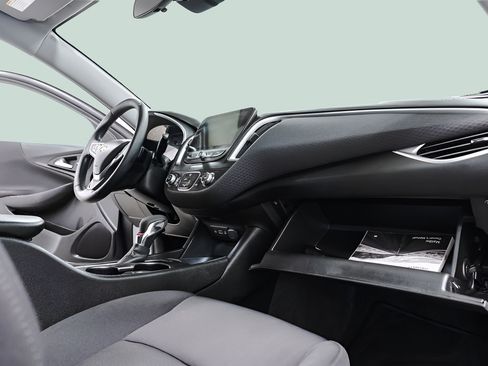 Used 2023 Chevrolet Malibu RS FWD image 34
