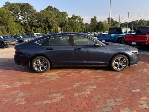 Used 2024 Honda Accord EX image 16