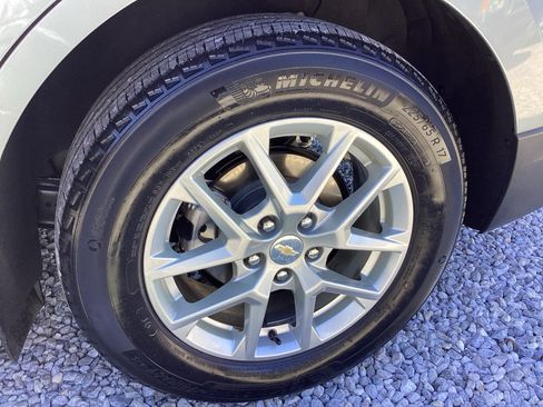 Used 2023 Chevrolet Equinox LT image 26