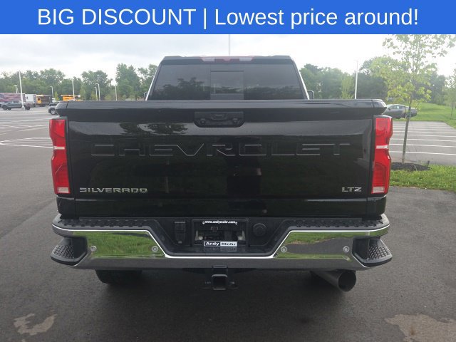 Used 2025 Chevrolet Silverado 2500 LTZ AWD/4WD image 13
