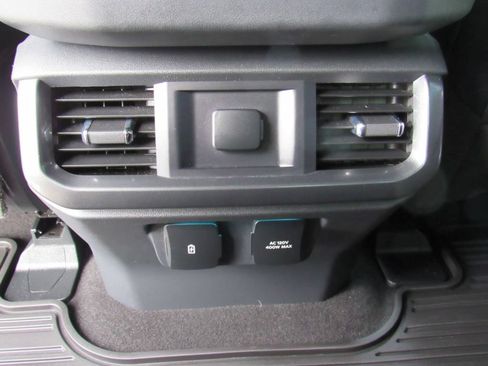Certified 2023 Ford F150 Lariat AWD/4WD image 19