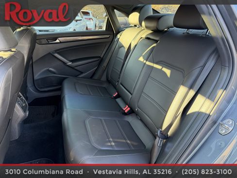 Certified 2021 Volkswagen Passat 2.0T R-Line image 12