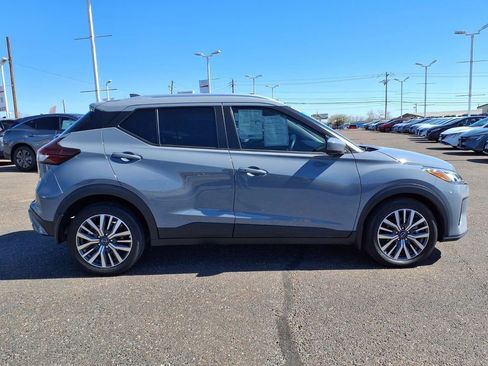 Used 2024 Nissan Kicks SV image 8