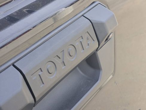 New 2026 Toyota Tacoma SR5 image 7