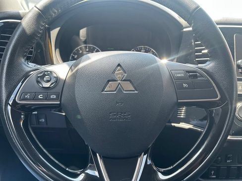 Used 2019 Mitsubishi Outlander SEL FWD image 18