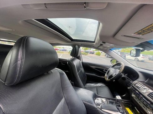 Used 2015 Lexus LS 460 AWD w/ Comfort Package image 7