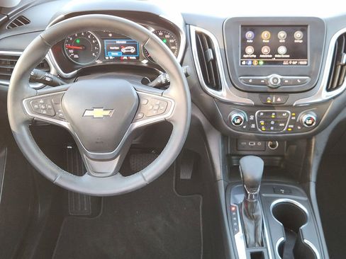 Used 2023 Chevrolet Equinox LT image 24