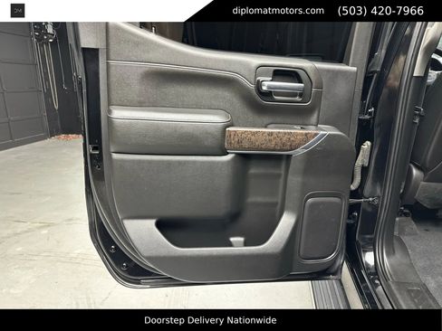 Used 2019 GMC Sierra 1500 Denali w/ Denali Ultimate Package image 37