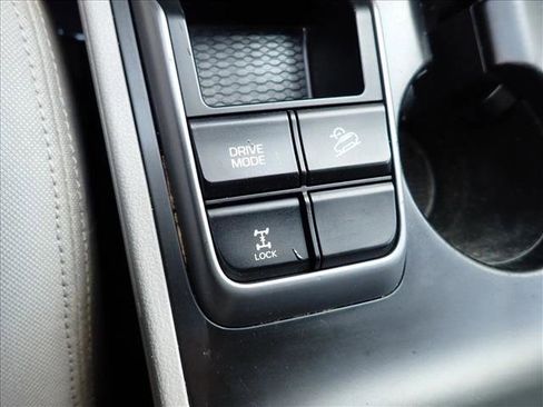 Used 2016 Hyundai Tucson SE w/ Option Group 02 image 16