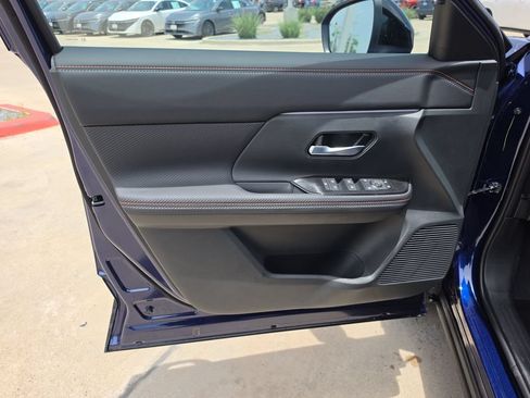 New 2026 Nissan Kicks SR w/ SR Premium Package FWD image 12