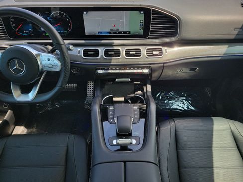 Certified 2023 Mercedes-Benz GLS 580 4MATIC image 15