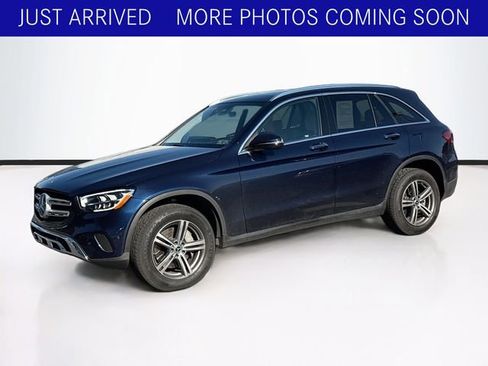 Used 2021 Mercedes-Benz GLC 300 4MATIC image 3